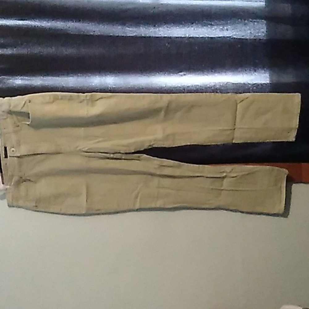 Tan jeans
